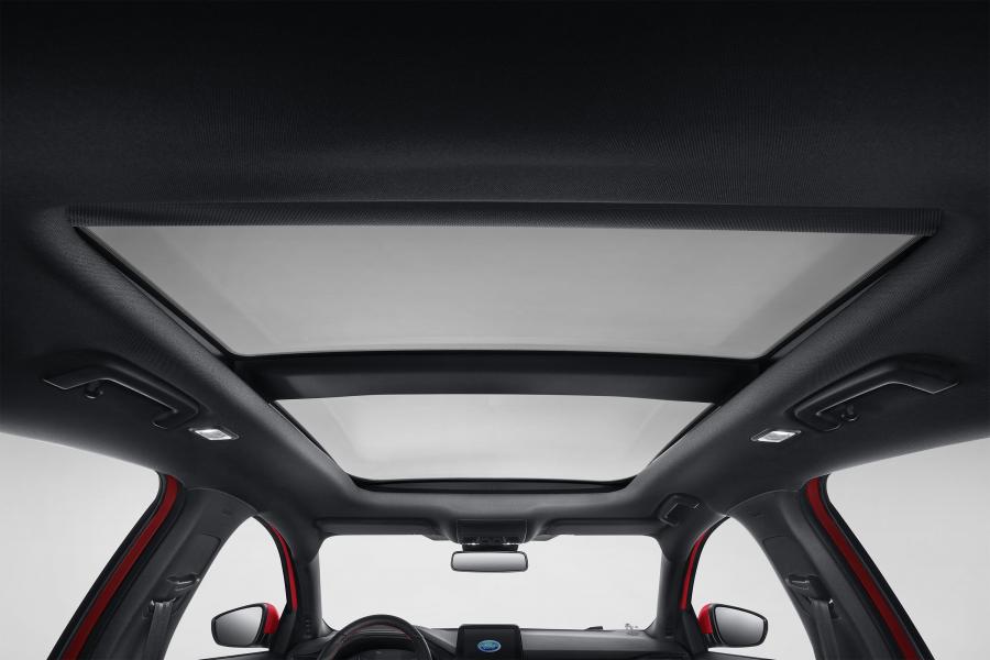 Интерьер Ford Focus ST-Line 2018 года  (CN) (фото 2 из 10)